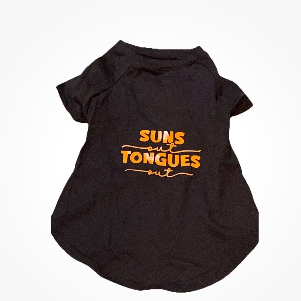 ❕3/$15❕Dog T Shirt, Suns Out Tongue Out Medium